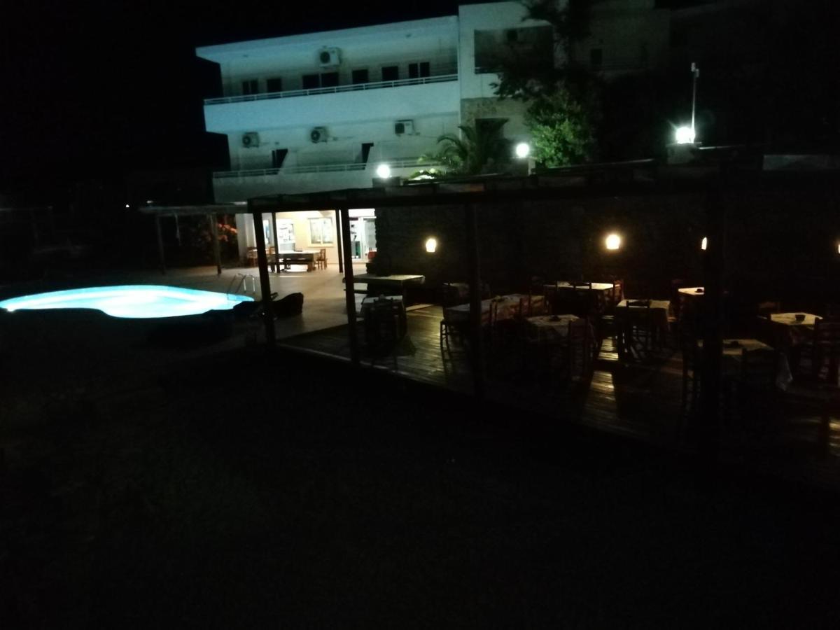 Hotel Hill Of Calm Triopetra Exteriér fotografie